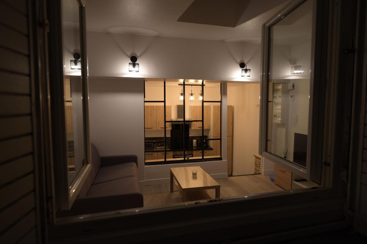 Cosy Appartement Hyper Centre Ville Avec Cour + Patio Auxerre Exterior foto